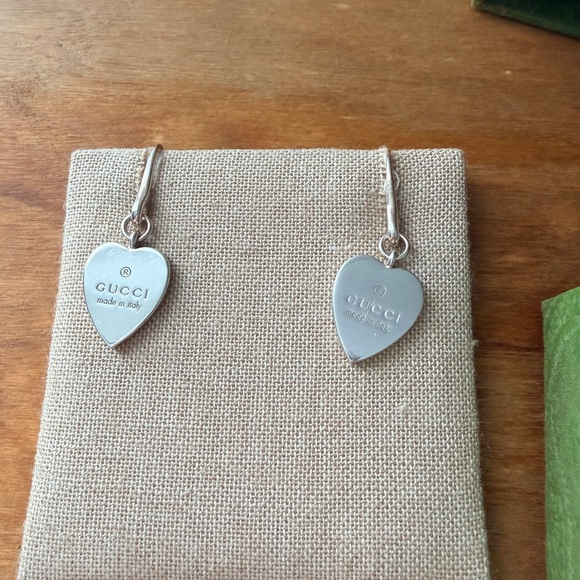 Authentic Gucci dangling heart earrings - Picture 3 of 6